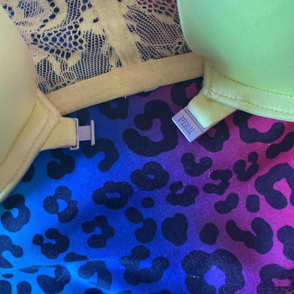 Bra. - Picture 3 of 6